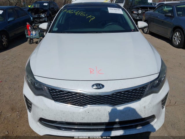 2018 Kia Optima Sx Turbo მანქანა იყიდება აუქციონზე, vin: 5XXGW4L23JG199840, აუქციონის ნომერი: 44648649
