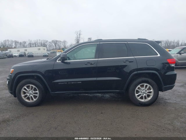 2018 Jeep Grand Cherokee Laredo E 4x4 მანქანა იყიდება აუქციონზე, vin: 1C4RJFAG5JC180546, აუქციონის ნომერი: 44648652
