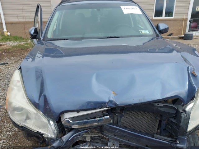 2014 Subaru Outback 2.5i Premium მანქანა იყიდება აუქციონზე, vin: 4S4BRBCC5E3288809, აუქციონის ნომერი: 44648653