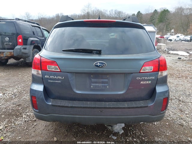 2014 Subaru Outback 2.5i Premium მანქანა იყიდება აუქციონზე, vin: 4S4BRBCC5E3288809, აუქციონის ნომერი: 44648653