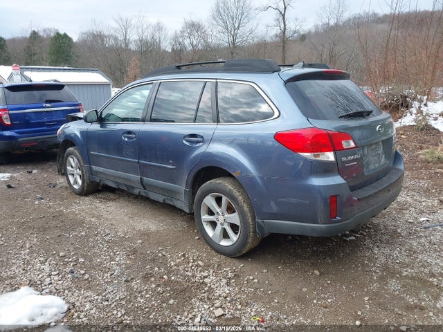 2014 Subaru Outback 2.5i Premium მანქანა იყიდება აუქციონზე, vin: 4S4BRBCC5E3288809, აუქციონის ნომერი: 44648653