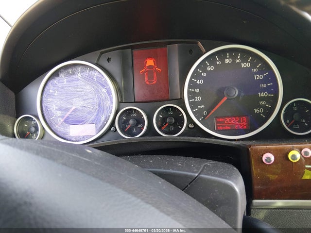 2008 Volkswagen Touareg 2 Vr6 Fsi მანქანა იყიდება აუქციონზე, vin: WVGBE77L28D067525, აუქციონის ნომერი: 44648701