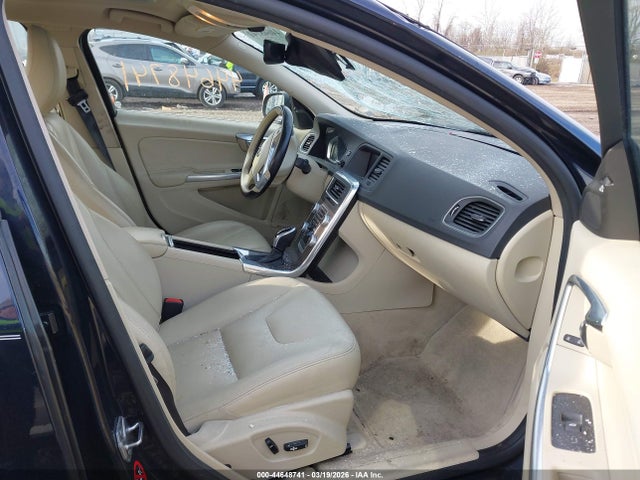 2016 VOLVO S60 YV126MFK2G1391867 Photo 4