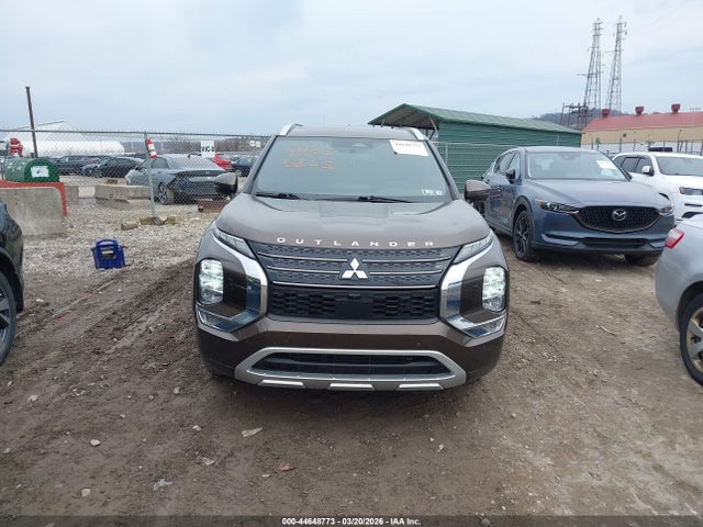 2022 Mitsubishi Outlander Sel 2.5 S-awc/sel Launch Edition S-awc/sel Special Edition S-awc მანქანა იყიდება აუქციონზე, vin: JA4J4VA83NZ084628, აუქციონის ნომერი: 44648773