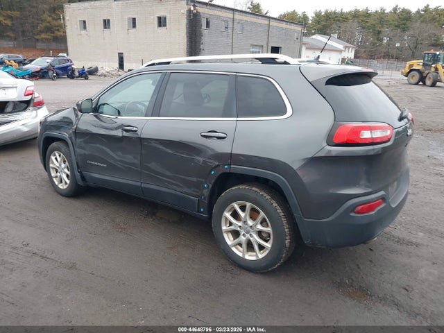 44648796 :رقم المزاد ، 1C4PJLCBXFW517516 vin ، 2015 Jeep Cherokee Latitude مزاد بيع
