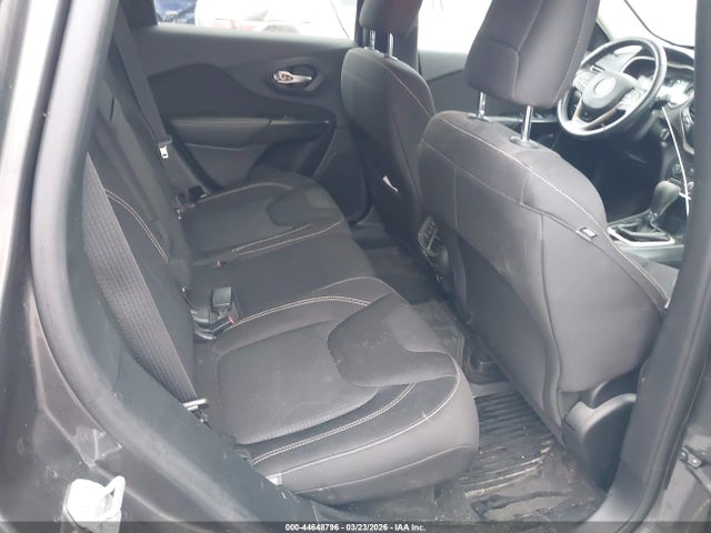 44648796 :رقم المزاد ، 1C4PJLCBXFW517516 vin ، 2015 Jeep Cherokee Latitude مزاد بيع