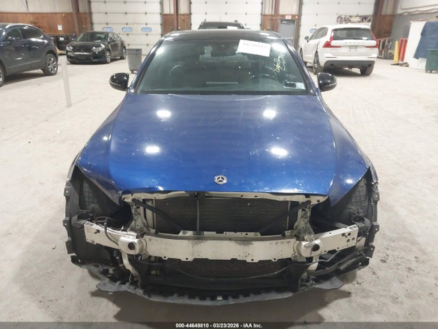 2019 Mercedes-benz C 300 4matic მანქანა იყიდება აუქციონზე, vin: 55SWF8EB7KU301904, აუქციონის ნომერი: 44648810