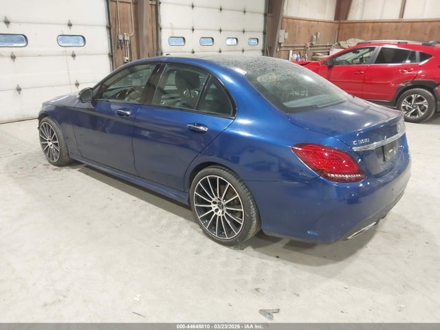 2019 Mercedes-benz C 300 4matic მანქანა იყიდება აუქციონზე, vin: 55SWF8EB7KU301904, აუქციონის ნომერი: 44648810