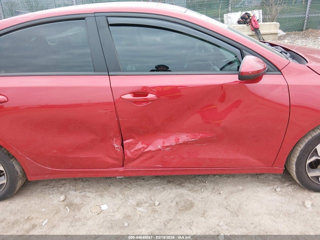 3KPF24AD1ME332409 KIA Forte Lxs