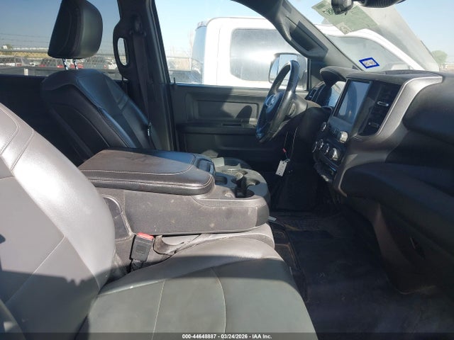 Продажа на аукционе авто 2022 Ram 2500 Tradesman  4x4 6'4 Box, vin: 3C6UR5CJ2NG272861, номер лота: 44648887