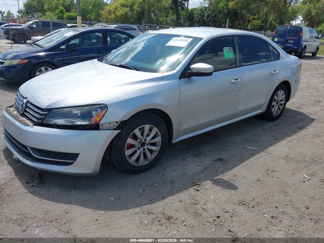 Aukcja sprzedaży 2014 Volkswagen Passat 1.8t S, vin: 1VWAS7A32EC044357, numer aukcji: 44648901