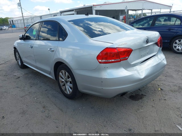 Aukcja sprzedaży 2014 Volkswagen Passat 1.8t S, vin: 1VWAS7A32EC044357, numer aukcji: 44648901