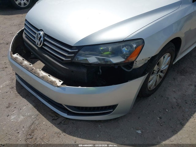 Aukcja sprzedaży 2014 Volkswagen Passat 1.8t S, vin: 1VWAS7A32EC044357, numer aukcji: 44648901