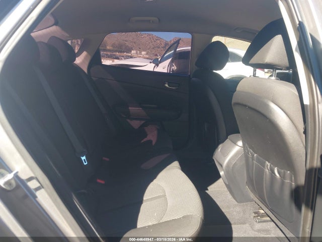 5XXGT4L30GG091993 KIA Optima Lx