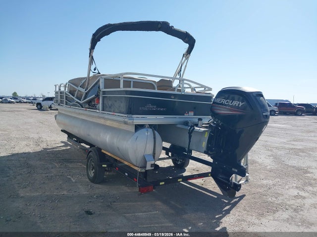 Suntracker Pontoon 2016 BUJ10738I516 Image 3