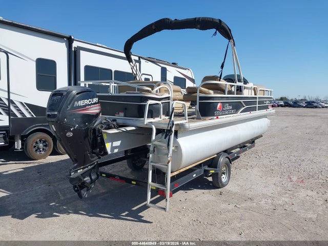 Suntracker Pontoon 2016 BUJ10738I516 Image 4