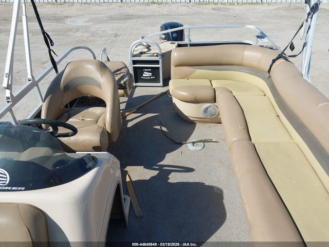 Suntracker Pontoon 2016 BUJ10738I516 Image 8