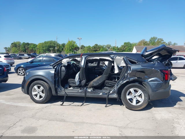 44649026 :رقم المزاد ، 5XYRG4LC7NG128950 vin ، 2022 Kia Sorento Lx مزاد بيع