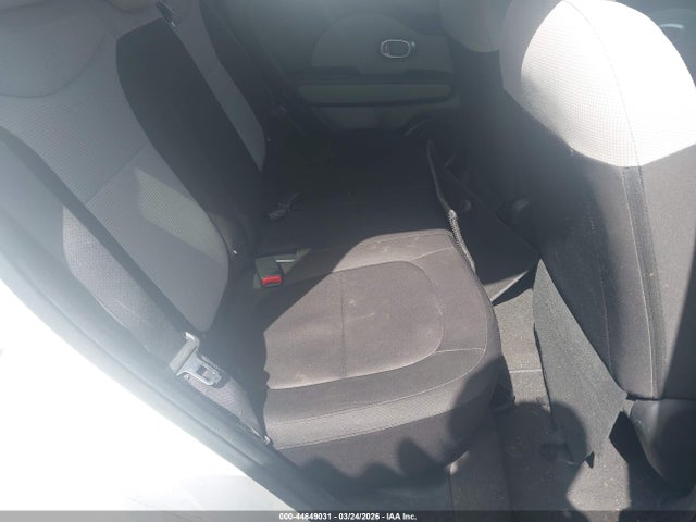 44649031 :رقم المزاد ، KNDJN2A27K7915648 vin ، 2019 Kia Soul مزاد بيع