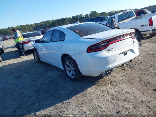 2C3CDXHG9FH734009 Dodge Charger Sxt