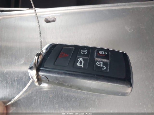44649058 :رقم المزاد ، SALRR2RV3JA061323 vin ، 2018 Land Rover Discovery Hse مزاد بيع