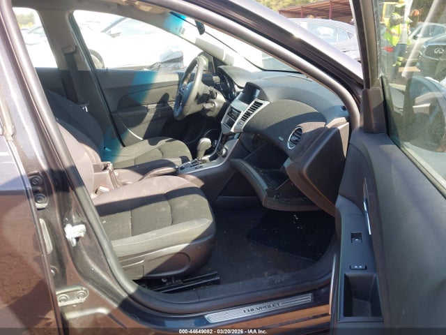 2016 CHEVROLET CRUZE LIMITED 1G1PE5SB0G7114120 Photo 4