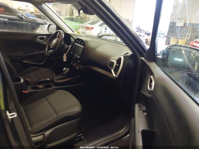 2020 KIA SOUL KNDJ63AU0L7046395 Photo 4
