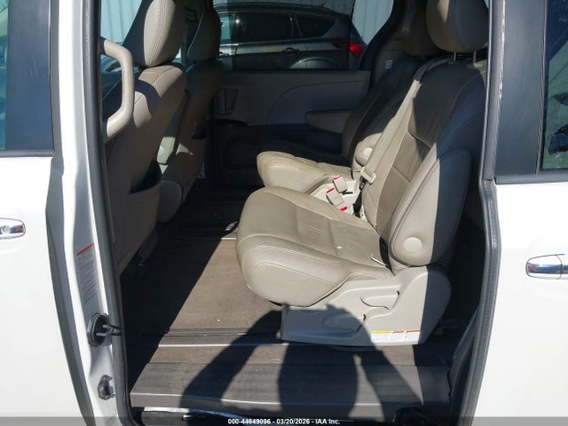 2016 TOYOTA SIENNA 5TDYK3DC0GS712485 Photo 7