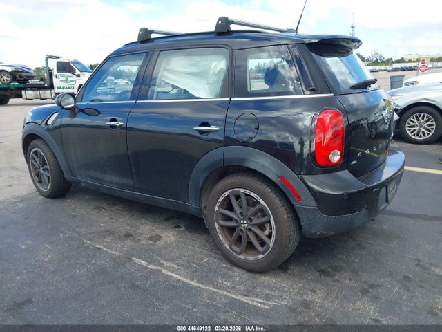 2016 MINI COUNTRYMAN WMWZB3C50GWR47263 Photo 2