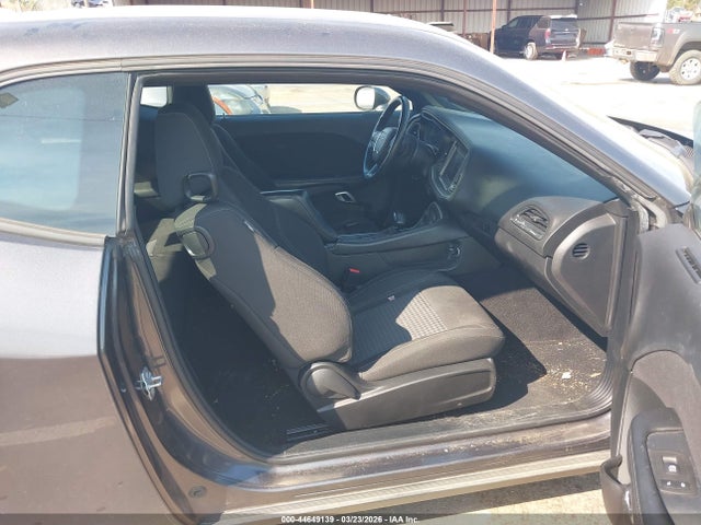 44649139 :رقم المزاد ، 2C3CDZAG8NH122372 vin ، 2022 Dodge Challenger Sxt مزاد بيع