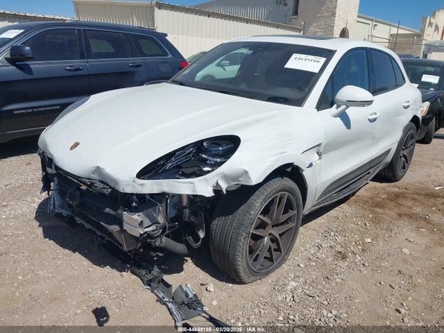 Porsche Macan T 2023 WP1AA2A58PLB21406 Image 2