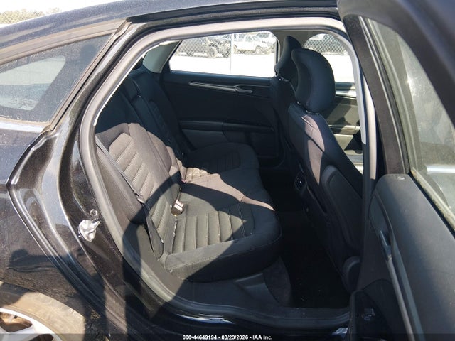 3FA6P0H7XFR208621 Ford FUSION SE