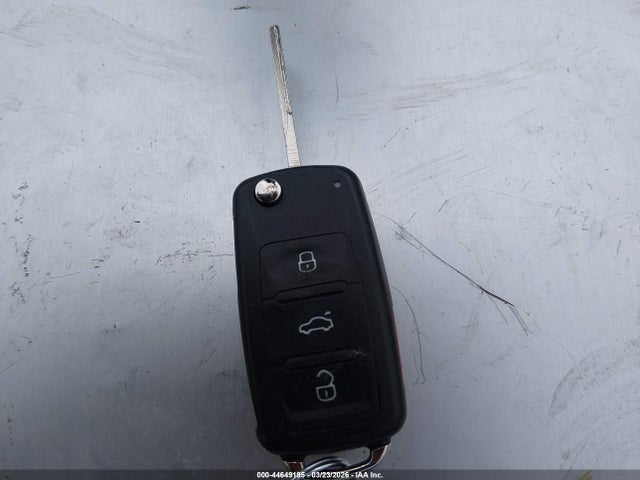 2011 Volkswagen Jetta 2.0l Tdi მანქანა იყიდება აუქციონზე, vin: 3VWLL7AJ1BM099168, აუქციონის ნომერი: 44649195