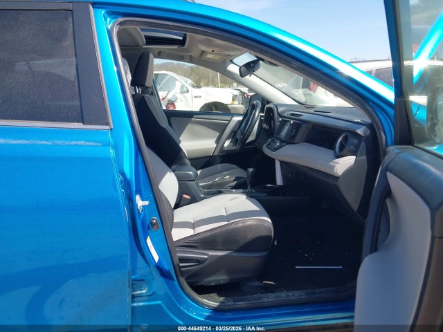 Toyota Rav4 Xle 2016 JTMRFREVXGD190066 Image 5