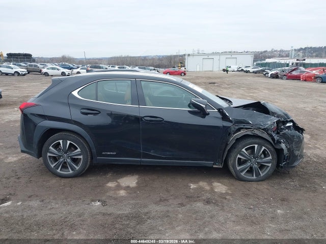 JTHU9JBH5K2019066 Lexus UX 250H