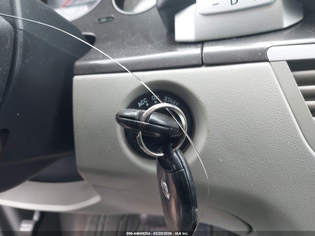 2010 VOLKSWAGEN ROUTAN 2V4RW4D13AR237272 Photo 10