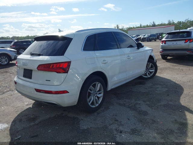 Aukcja sprzedaży 2020 Audi Q5 Premium 45 Tfsi Quattro S Tronic/titanium Premium 45 Tfsi Quattro S Tronic, vin: WA1ANAFY1L2031804, numer aukcji: 44649264