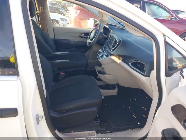 44649273 :رقم المزاد ، 2C4RC1AG7JR237270 vin ، 2018 Chrysler Pacifica L مزاد بيع