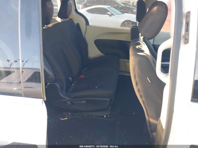 44649273 :رقم المزاد ، 2C4RC1AG7JR237270 vin ، 2018 Chrysler Pacifica L مزاد بيع