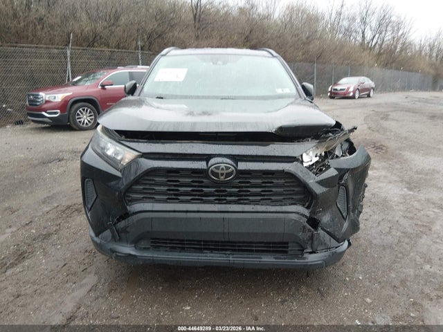 Toyota RAV4 LE 2019 JTMF1RFV9KD033234 Image 13