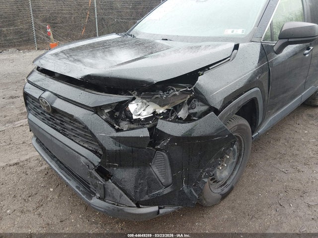 Toyota RAV4 LE 2019 JTMF1RFV9KD033234 Image 6
