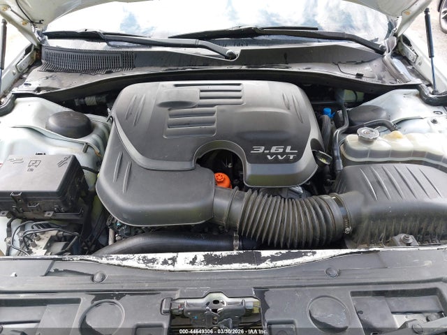 44649306 :رقم المزاد ، 2C3CCABG9GH223846 vin ، 2016 Chrysler 300 300s مزاد بيع