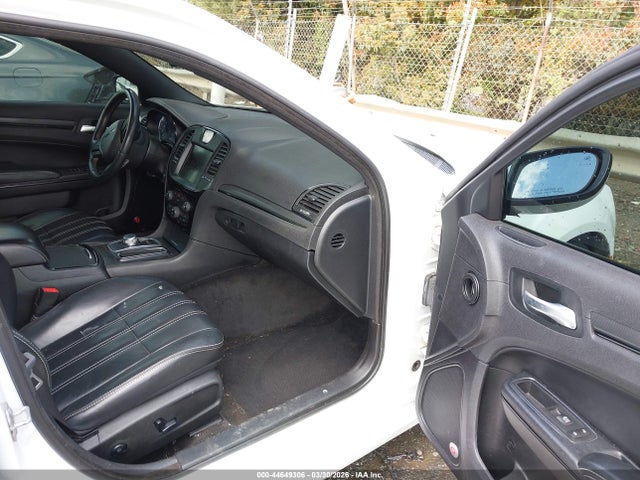 44649306 :رقم المزاد ، 2C3CCABG9GH223846 vin ، 2016 Chrysler 300 300s مزاد بيع