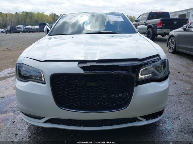 44649306 :رقم المزاد ، 2C3CCABG9GH223846 vin ، 2016 Chrysler 300 300s مزاد بيع