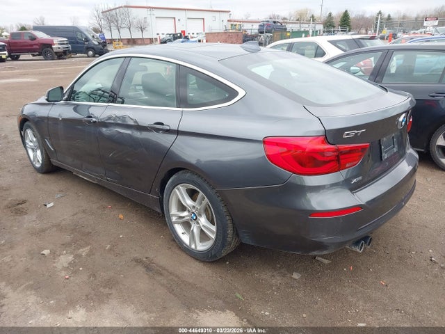 44649310 :رقم المزاد ، WBA8Z9C58JB220493 vin ، 2018 Bmw 330i Gran Turismo Xdrive مزاد بيع