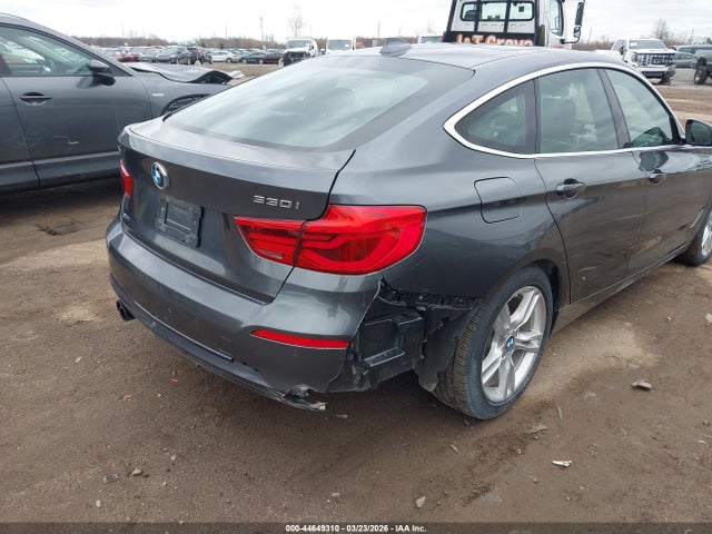44649310 :رقم المزاد ، WBA8Z9C58JB220493 vin ، 2018 Bmw 330i Gran Turismo Xdrive مزاد بيع