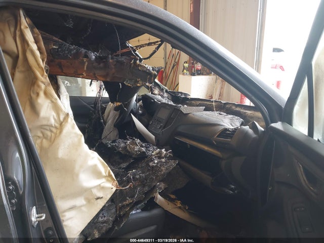 44649311 :رقم المزاد ، JF2SKADC1PH486621 vin ، 2023 Subaru Forester Premium مزاد بيع