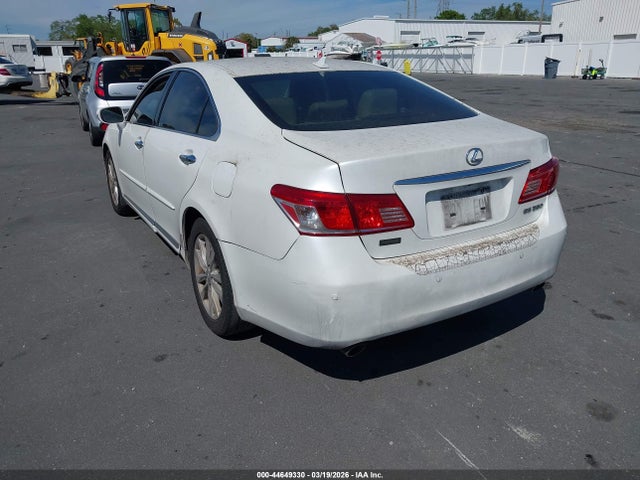 44649330 :رقم المزاد ، JTHBK1EG9B2439069 vin ، 2011 Lexus Es 350 مزاد بيع
