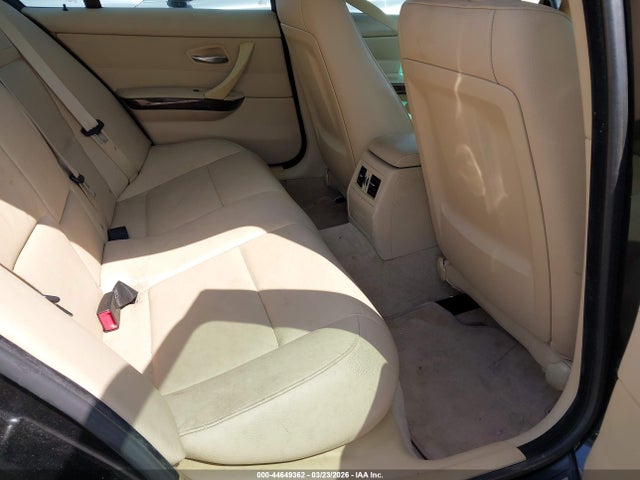 44649362 :رقم المزاد ، WBAPH7G58ANM53950 vin ، 2010 Bmw 328i مزاد بيع