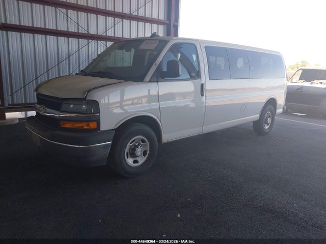 1GAZGPFG8L1180853 Chevrolet Express Passenger Rwd 3500 Extended Wheelbase Lt